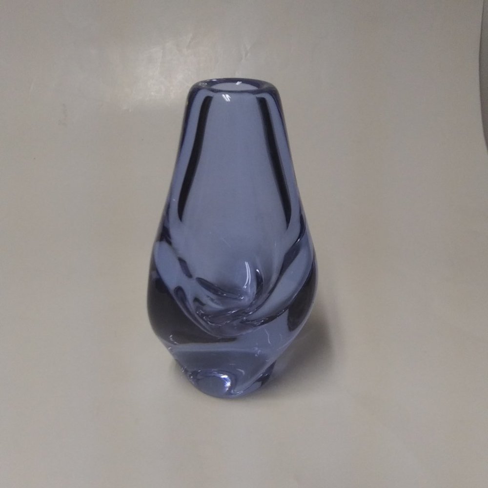 Magical Neodymium Alexandrite glass Bud Vase absolutely stunning Vintage - Picture 15 of 15